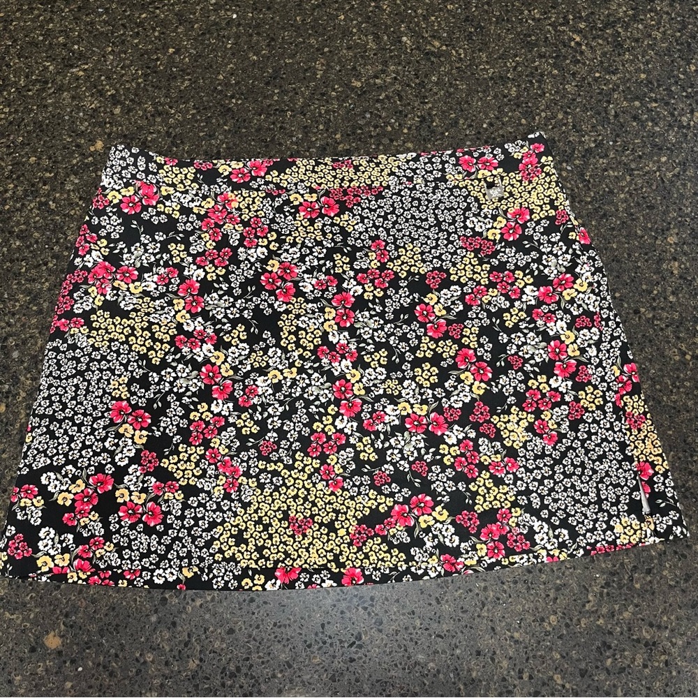 Rafaella Black Red Yellow Floral Stretch Sporty Women's PLUS Skort Skirt Shorts